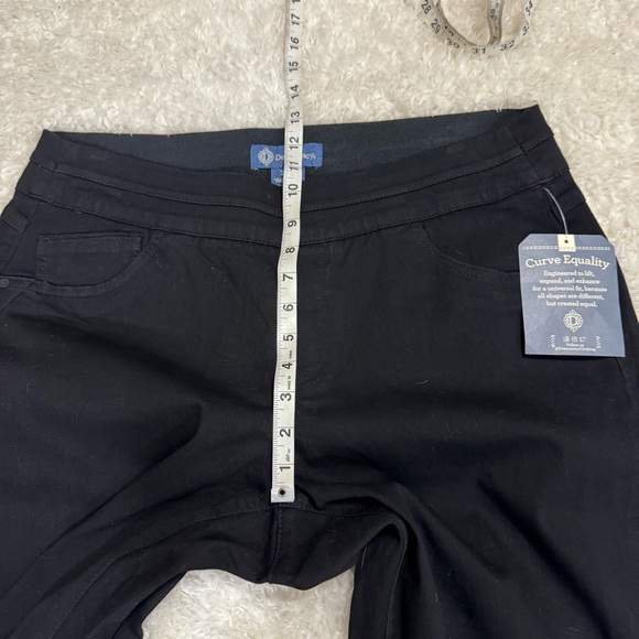 Democracy Jeans Itty Bitty Boot High Rise Ab Technology Black Pull On Size 16W - Picture 7 of 14